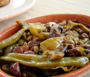 Peperoni olive e capperi