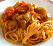 Linguine al sugo di melanzane