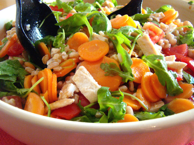 Insalata di farro e pollo