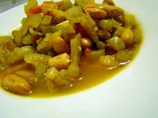 Minestra di fagioli borlotti e sedano