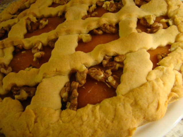 Crostata alla marmellata di mele cotogne