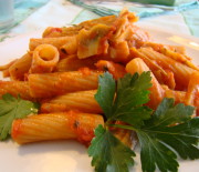 Tortiglioni con sugo di carciofi