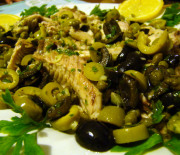 Palamita con olive, acciughe e capperi