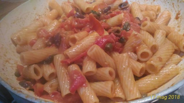 Tortiglioni al sugo di acciughe