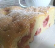 Torta soffice di fragole