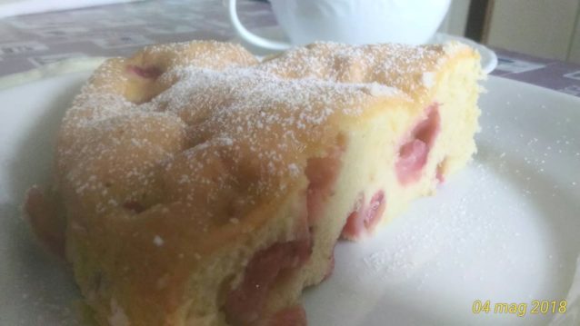 Torta soffice di fragole